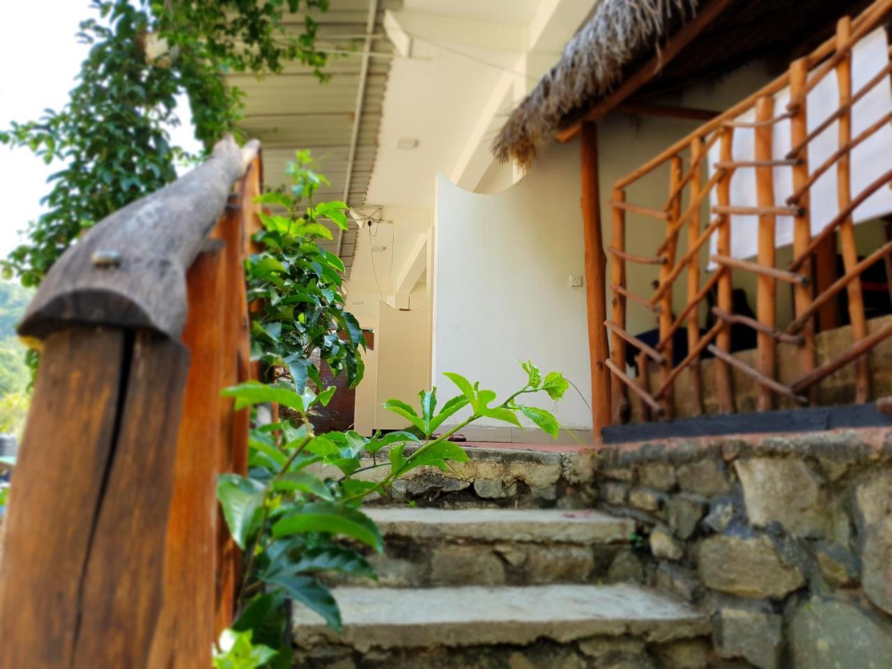River House Ella Bagian luar foto
